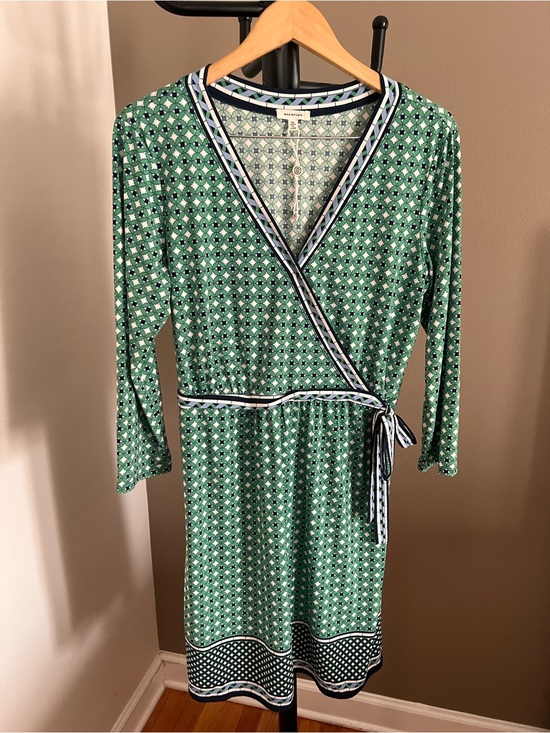 Max Studio Dresses & Skirts - U.S. Size XL - Max Studio Green Printed Wrap Dress with Navy Trim